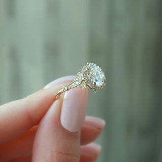 2.00CT Round Cut Diamond Halo Unique Engagement Ring