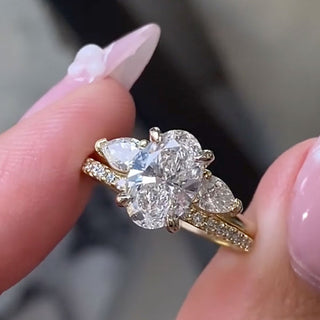 3.5CT Oval Moissanite Diamond Hidden Halo Unique Bridal Engagement Ring Set
