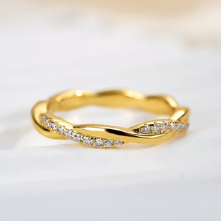 Round Moissanite Diamond Infinity Wedding Band