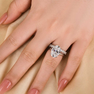 4.0CT Oval Moissanite Diamond Hidden Halo  Bridal Engagement Ring Set