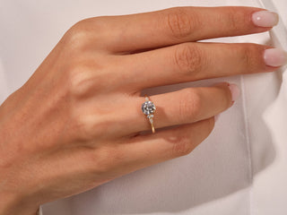 1.0CT Round Moissanite Diamond Antique Cluster Engagement Ring