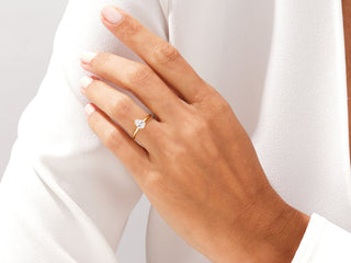 1.0CT Pear Moissanite Diamond Solitaire Engagement Ring