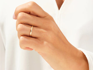 Round Moissanite Diamond Flush Set Wedding Band