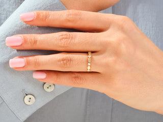 Round  Moissanite Diamond Vintage Wedding Band