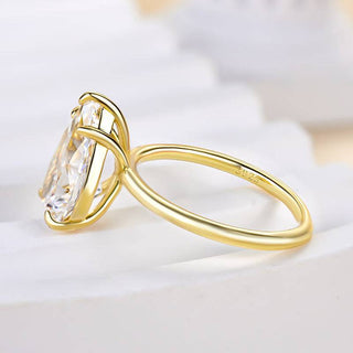 4.00ct Pear Cut Diamond Solitaire Engagement Ring