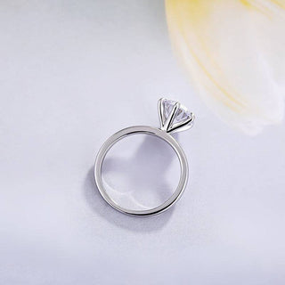 2.00CT Round Brilliant Cut Diamond Solitaire Engagement Ring