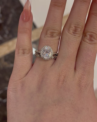 1.5CT Oval Moissanite Diamond Halo Pave Bridal Engagement Ring Set