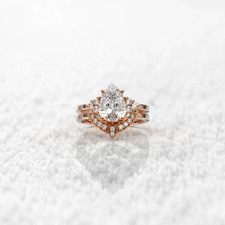 2.0TCW Pear Cut Cluster Moissanite Diamond Unique Bridal Engagement Ring Set