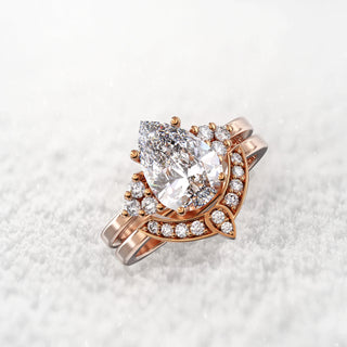 2.0TCW Pear Cut Cluster Moissanite Diamond Unique Bridal Engagement Ring Set