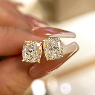 2.0CT Cushion Moissanite Diamond Stud Earrings