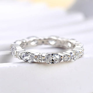 Round & Oval Moissanite Diamond Full Eternity Wedding Band
