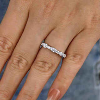 Round & Oval Moissanite Diamond Full Eternity Wedding Band