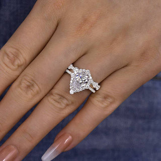 2.5CT Pear Moissanite Diamond Halo Cluster Pave Bridal Engagement Ring