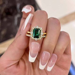 3.0CT Emerald Moissanite Diamond Halo Cluster Bridal Engagement Ring Set