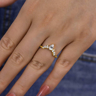 Pear & Round Moissanite Diamond Curve Wedding Band